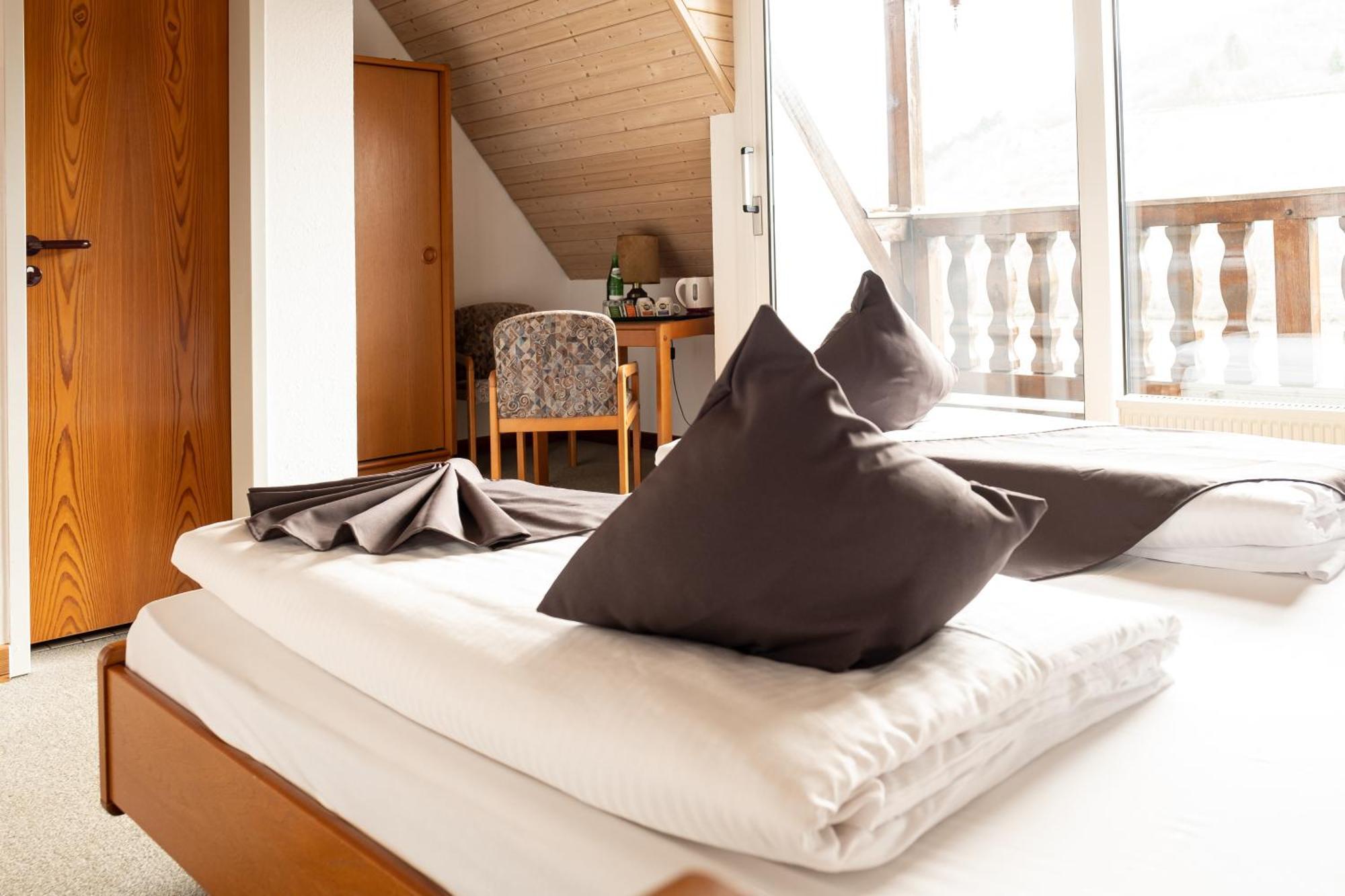 Mike'S Mosel Lodge Treis-Karden Buitenkant foto