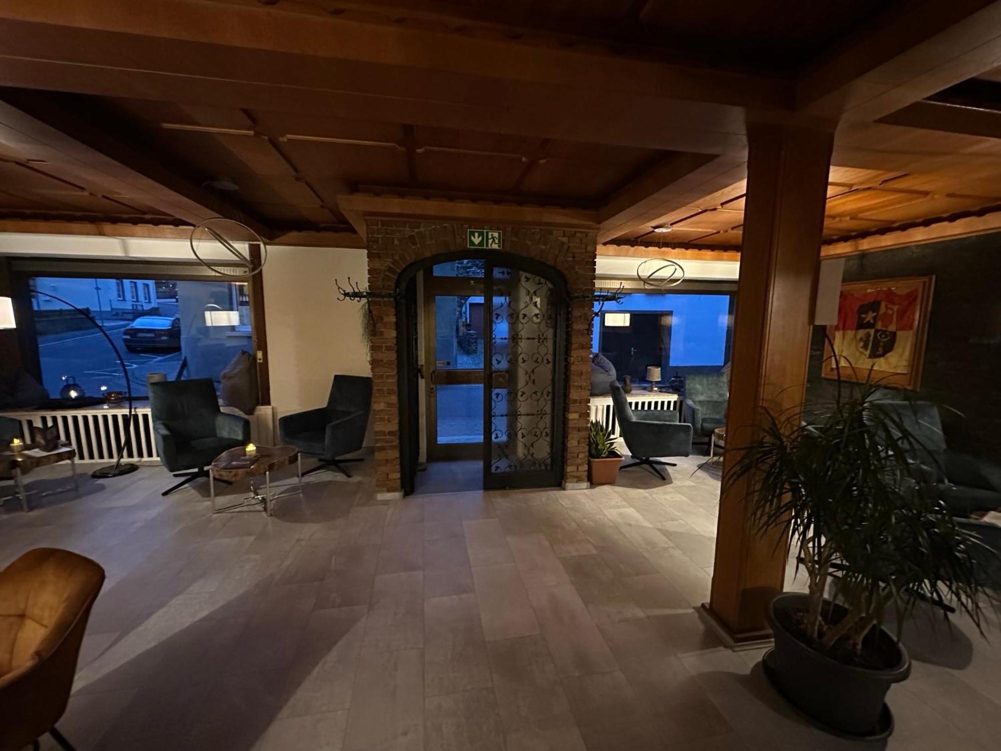 Mike'S Mosel Lodge Treis-Karden Buitenkant foto