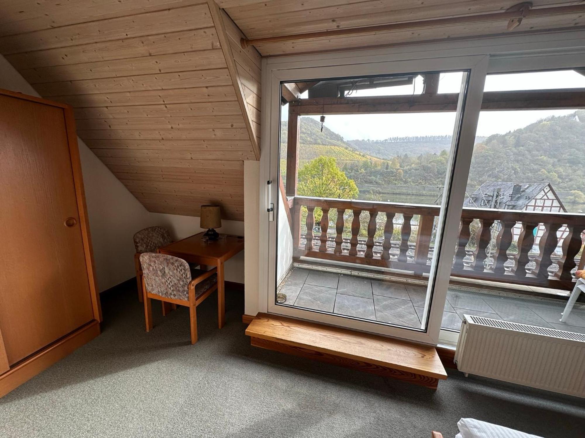 Mike'S Mosel Lodge Treis-Karden Buitenkant foto