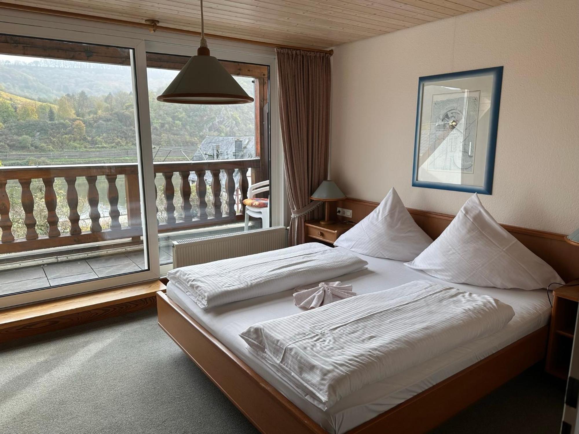 Mike'S Mosel Lodge Treis-Karden Buitenkant foto